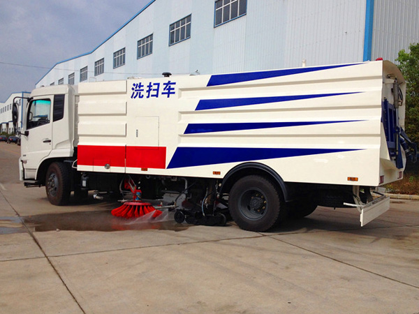 東風(fēng)天錦洗掃車(chē)