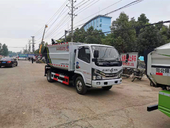 程力威牌CLW5078ZZZ6型自裝卸式垃圾車(chē)